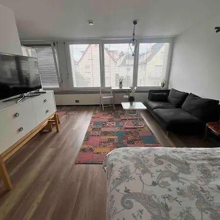 Apartment Stuttgart -fellbach 500 Meter Vom Bahnhof Entfernt *