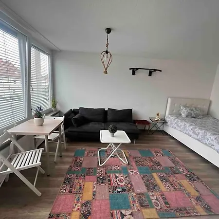 Stuttgart -fellbach 500 Meter Vom Bahnhof Entfernt Apartmán Fellbach